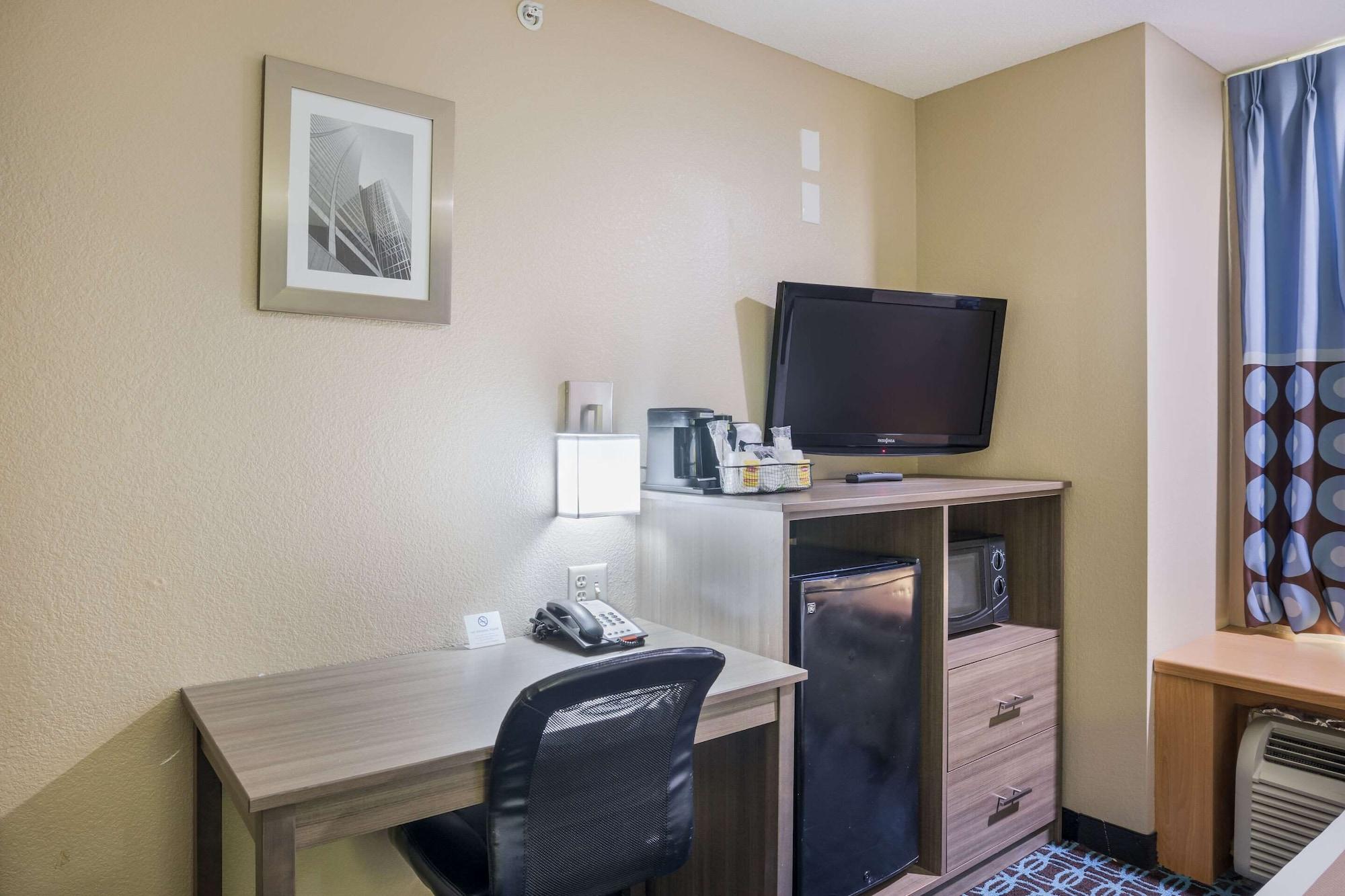 Sonesta Essential Hotel בלו ספרינגס מראה חיצוני תמונה
