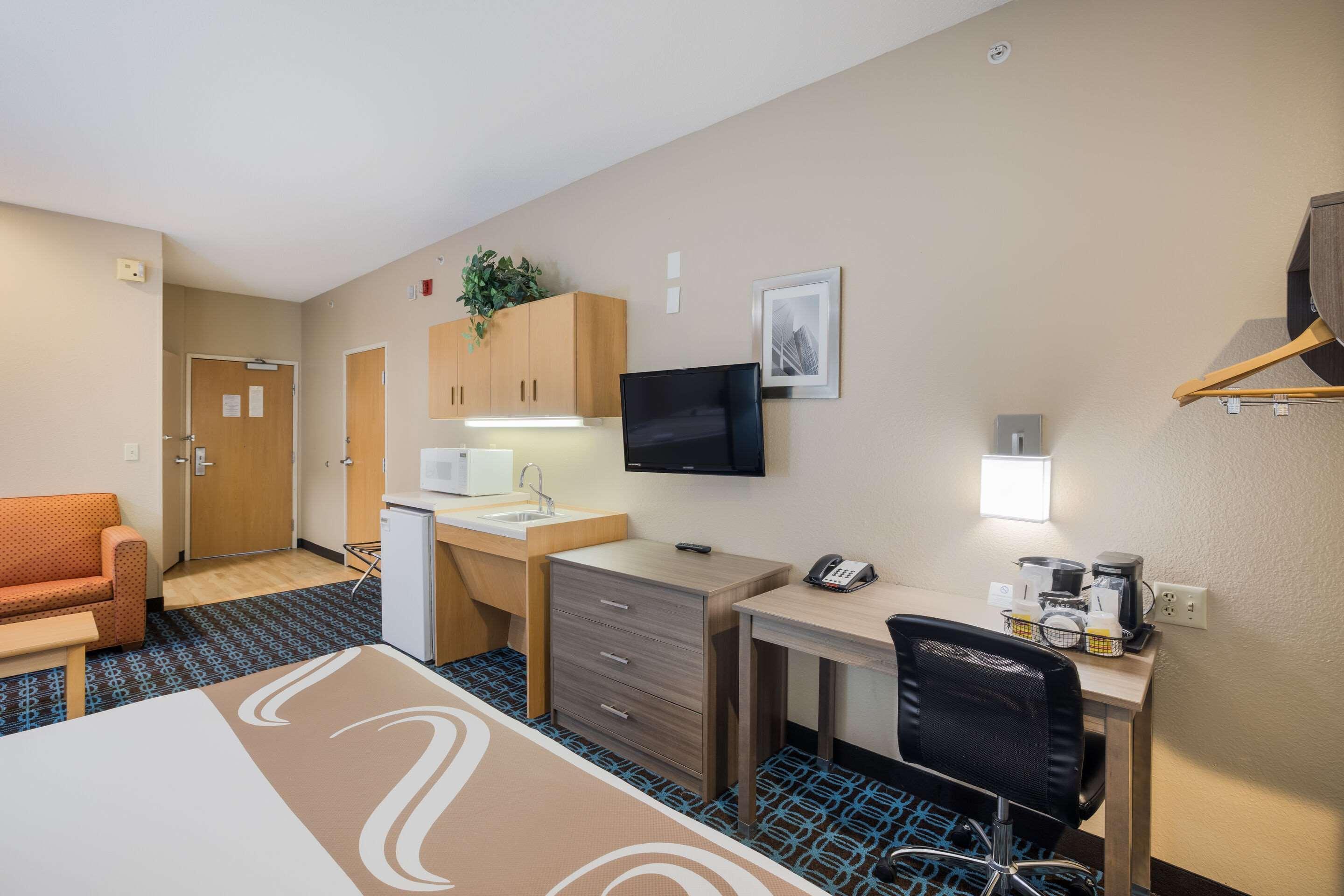 Sonesta Essential Hotel בלו ספרינגס מראה חיצוני תמונה