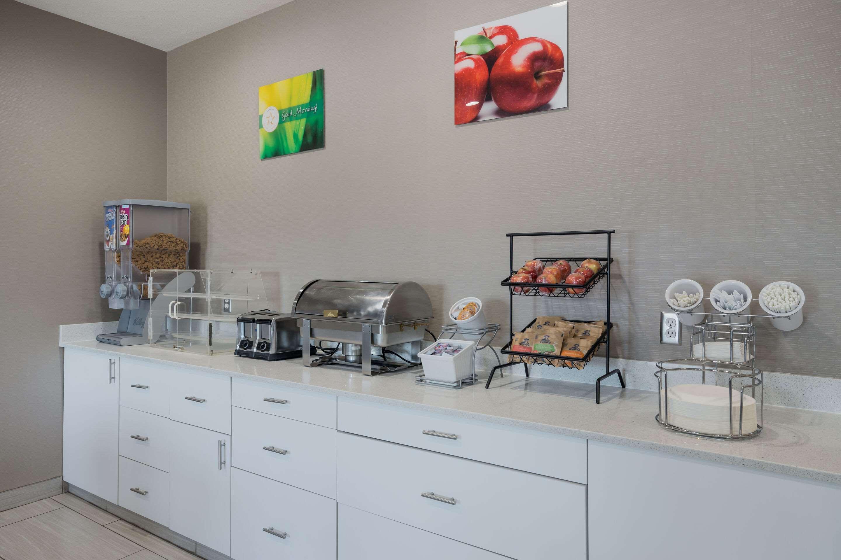 Sonesta Essential Hotel בלו ספרינגס מראה חיצוני תמונה
