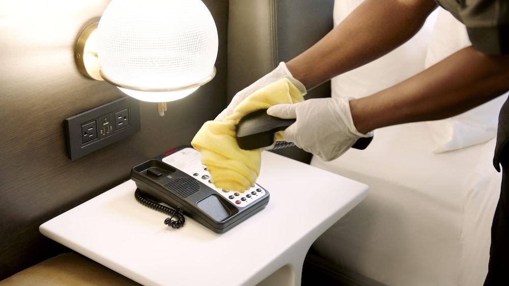 Sonesta Essential Hotel בלו ספרינגס מראה חיצוני תמונה