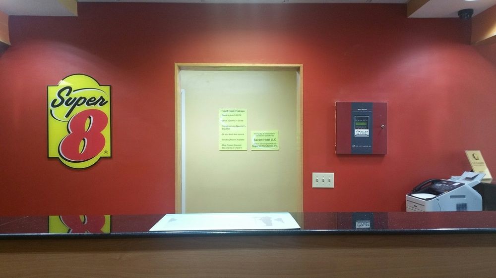 Sonesta Essential Hotel בלו ספרינגס מראה חיצוני תמונה